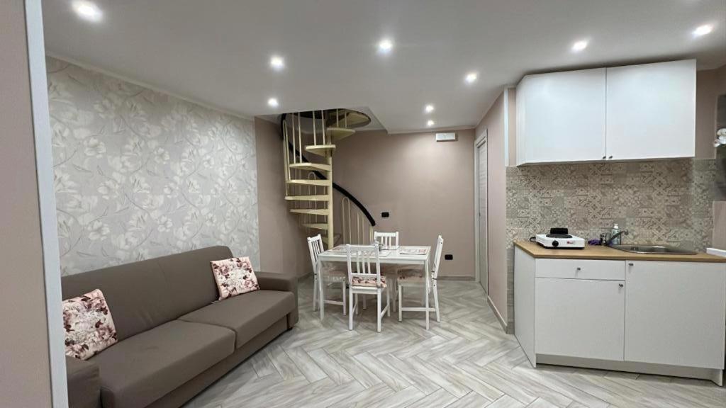 La Dimora Di Vittoria Apartment Napoli Bagian luar foto